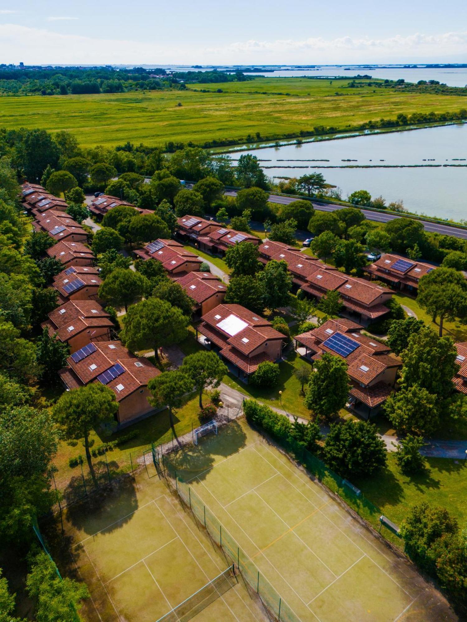 Villaggio Ca' Laguna Grado Buitenkant foto